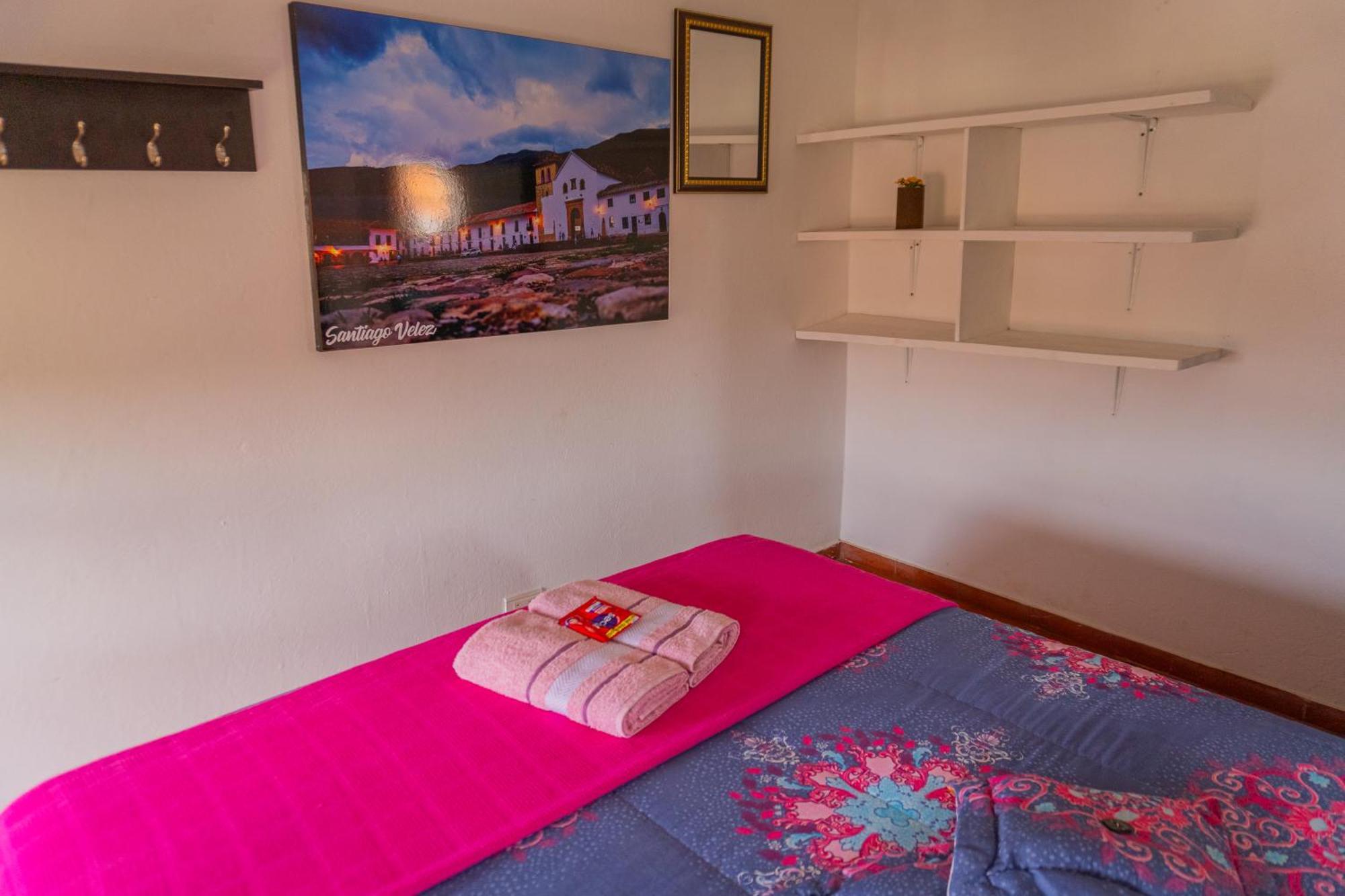 Hospedaje La Casa De Chavela Centro Historico บียาเดเลย์บา ภายนอก รูปภาพ