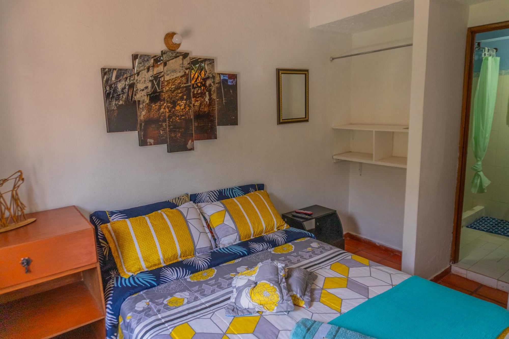 Hospedaje La Casa De Chavela Centro Historico บียาเดเลย์บา ภายนอก รูปภาพ